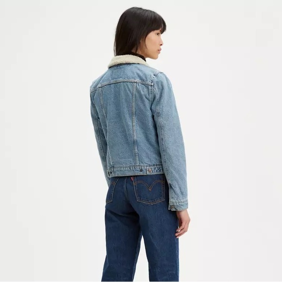 LEVI’S Sherpa Denim Jacket - Picture 3 of 7